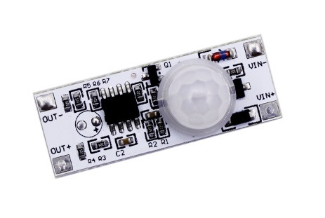 Інфрачервоний датчик руху 3А DC5-50V PIR сенсор для профілю із фотоелементом