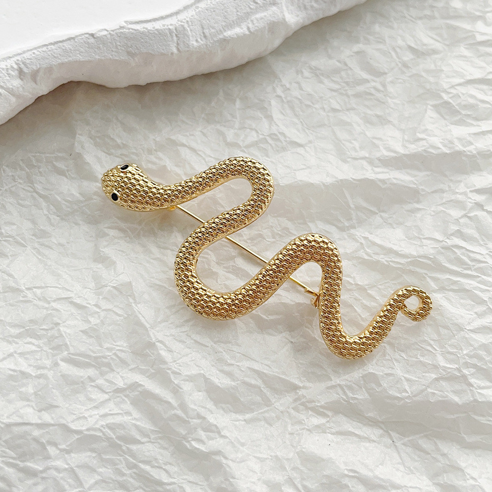 Брошка у формі золотої змійки, шпилька Символ 2025 г з імітацією луски., фото 1