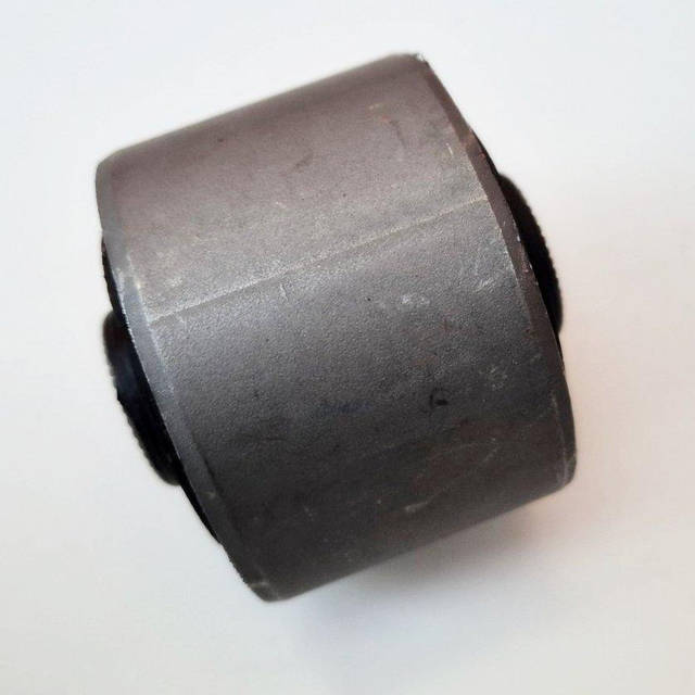 bolan 似　gray Сайлентблок глухой заднего подпружинного рычага Lincoln MKZ