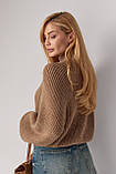 Жіночий в'язаний светр із рукавами регланами — світло-коричневий, фото 2