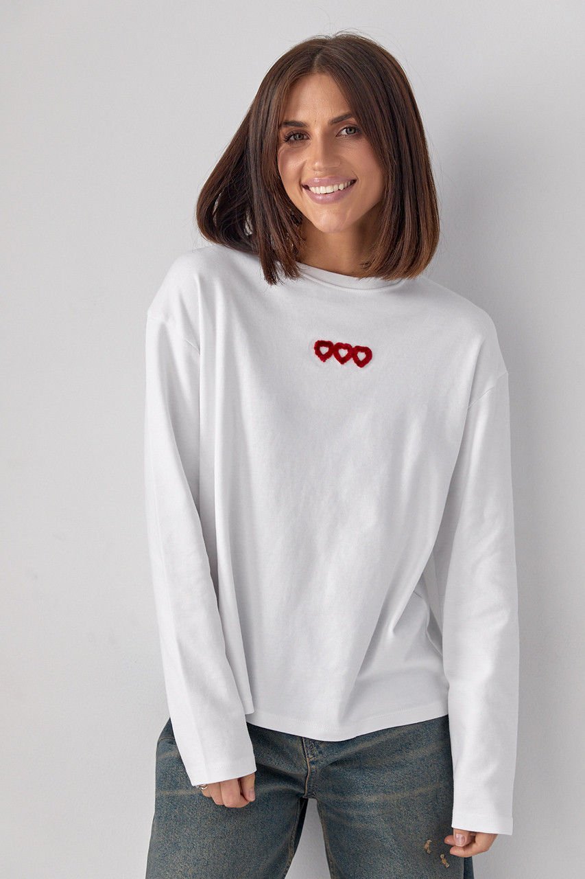 Жіночий лонгслів oversize прикрашений трьома сердечками — білий колір, S (є розміри), фото 1