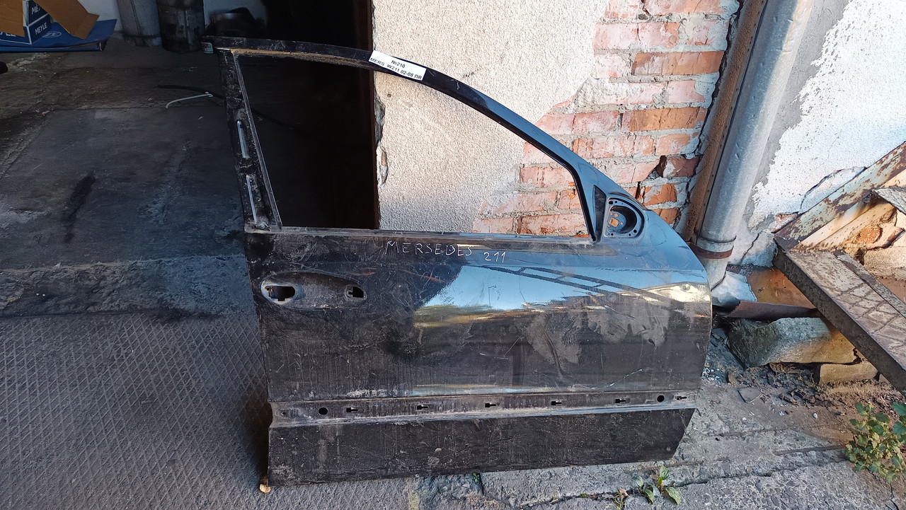 №210 Двері передні праві для Mercedes W211 02-08