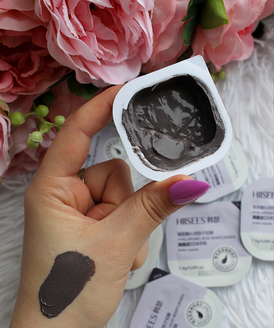 Маска - пудинг для обличчя з екстрактом баклажану Hiisees Hyaluronic Acid Moisturizes Mask