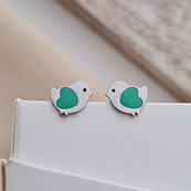 Серьги пуссеты серебряные птички с зеленой эмалью