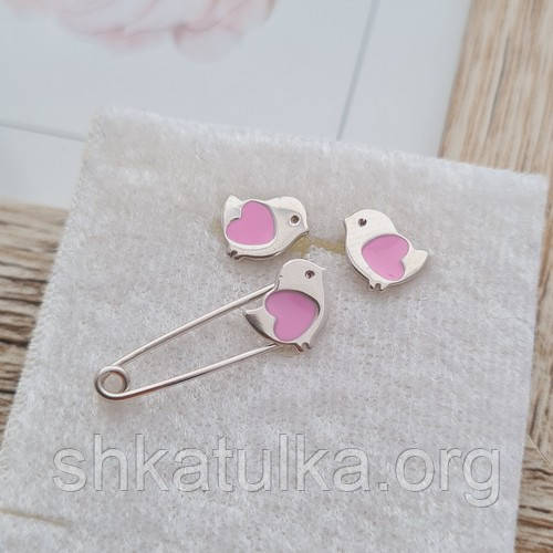 Комплект срібний сережки гвоздики та шпилька пташки з рожевою емаллю