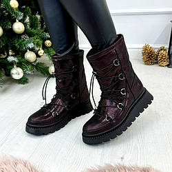 Уги жіночі з натуральної замші з лазерним напиленням. Колір бордовий