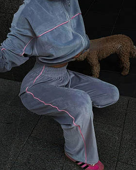 Костюм жіночий трендовий із велюра зі штанами кльош і кантом (Норма)