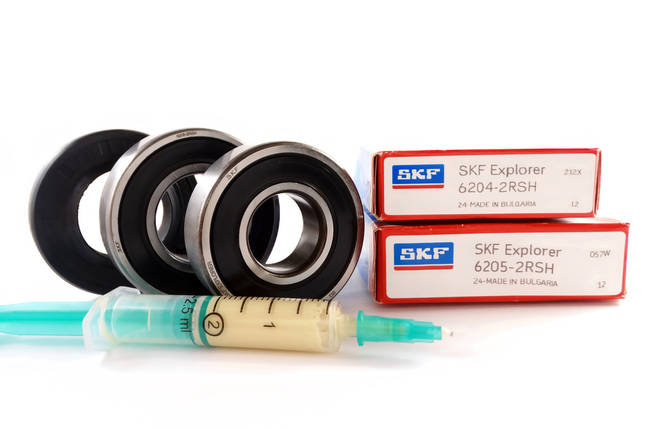 Підшипники для пральної машини Indesit (6204-6205 - сальник 30*52/65*7/10 - мастило 2 мл) SKF, фото 1