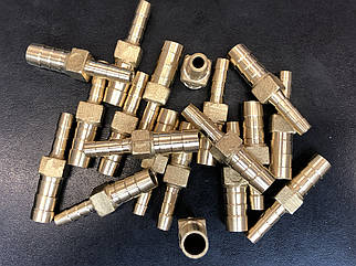 Перехідник з'єднувальний 6 мм/10 мм для з'єднання гумово-тканинних рукавів (латунний, виробництва CHINA)