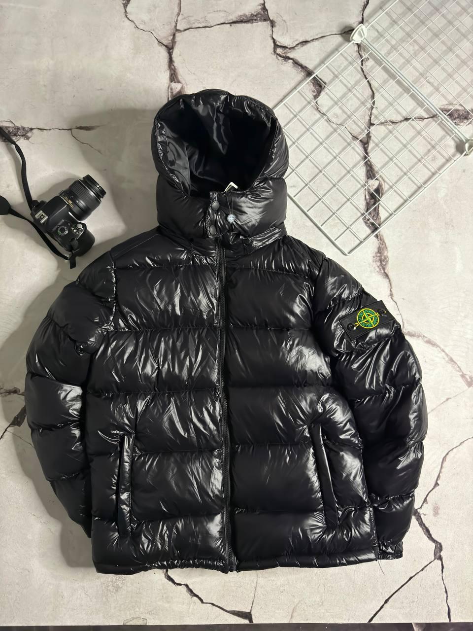 Куртка зимова чоловіча лакована Stone Island