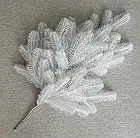 Ялинкові гілки для новорічного декору білі штучні в упаковці по 3 штуки Хвоя Classic 60 см, фото 2