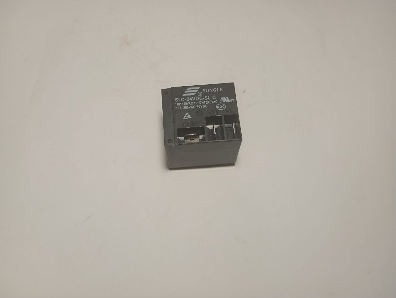 Реле SLC-24VDC-SL-C (30A 250VAC/30VDC)