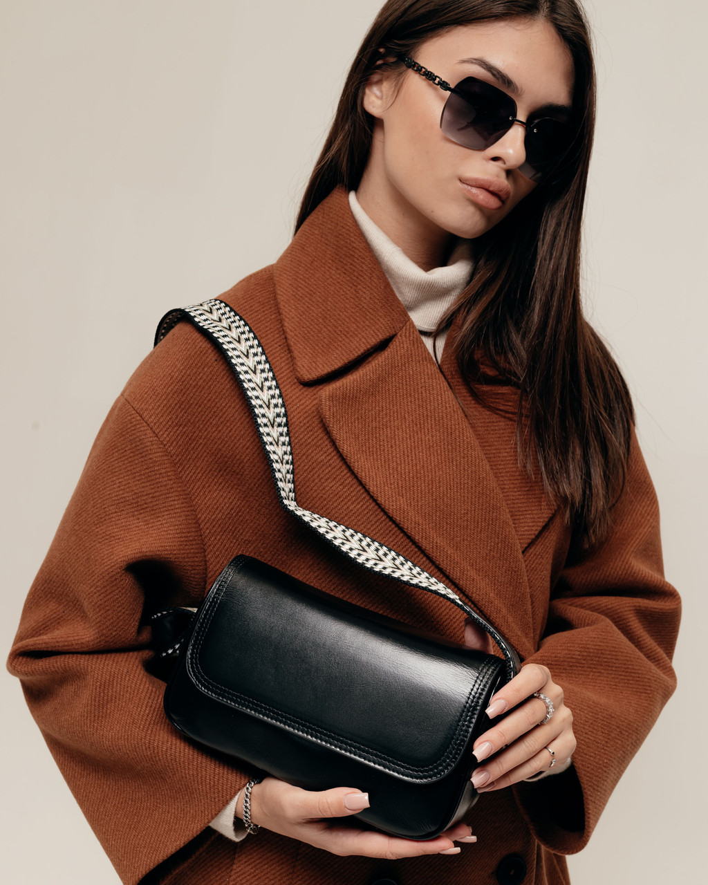 Сумка маленька крос-боді Polina&Eiterou 9252 чорна шкіра