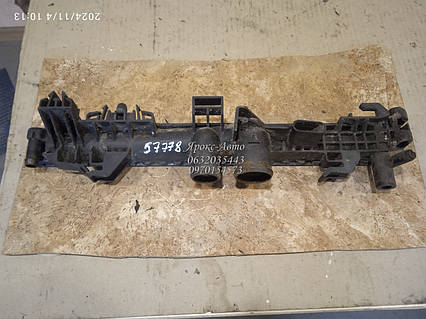 Бачок радіатора правий Mercedes Vito W639 2.2 CDI A6395010401 000057778