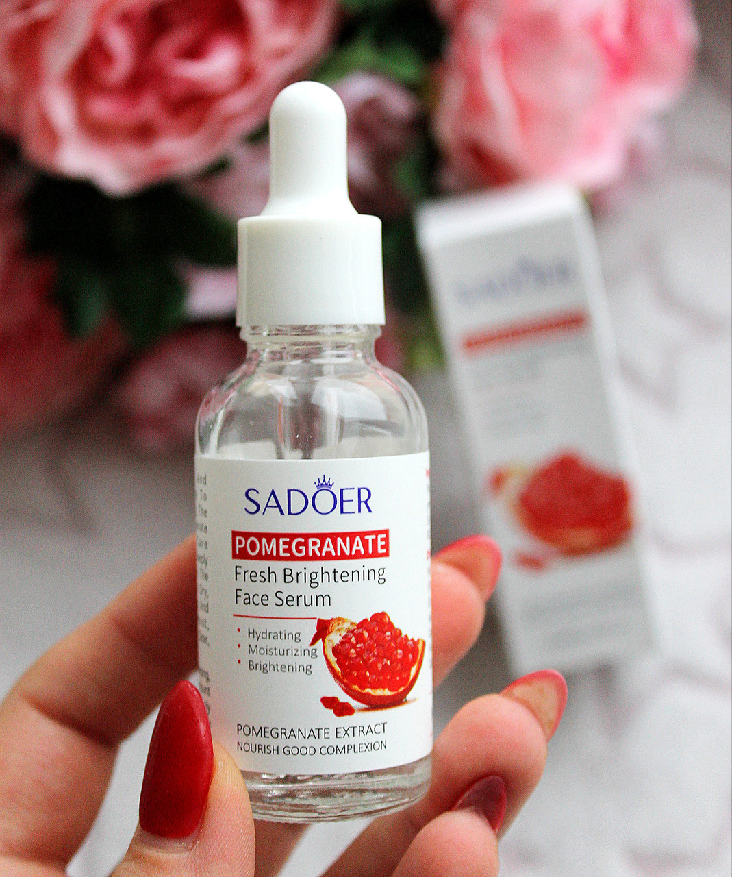 Освіжаюча сироватка для обличчя з гранатом Sadoer Pomegranate Fresh Brightening Face Serum