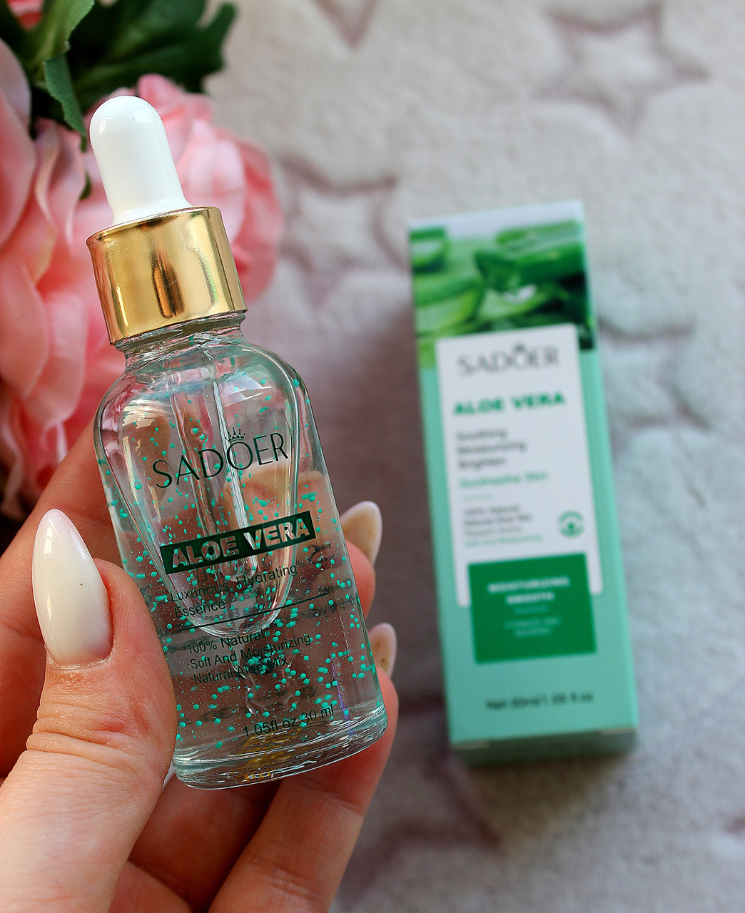 Сироватка для обличчя з екстрактом алое Sadoer Aloe Vera Luxurious Hydrating Essence