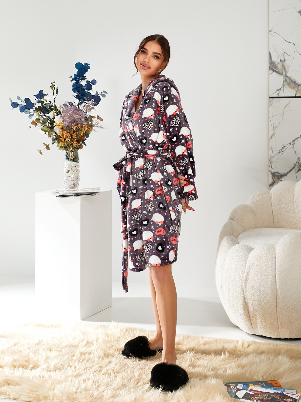 Жіночий махровий халат середній із капюшоном сірий (кавовий) із сердечками та котиками L розмір 48