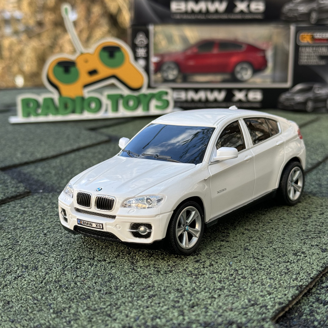 Машинка на радіоуправлінні BMW X6 Біла | Машинки на пульті управління | Машина БМВ на радіокеруванні, фото 1