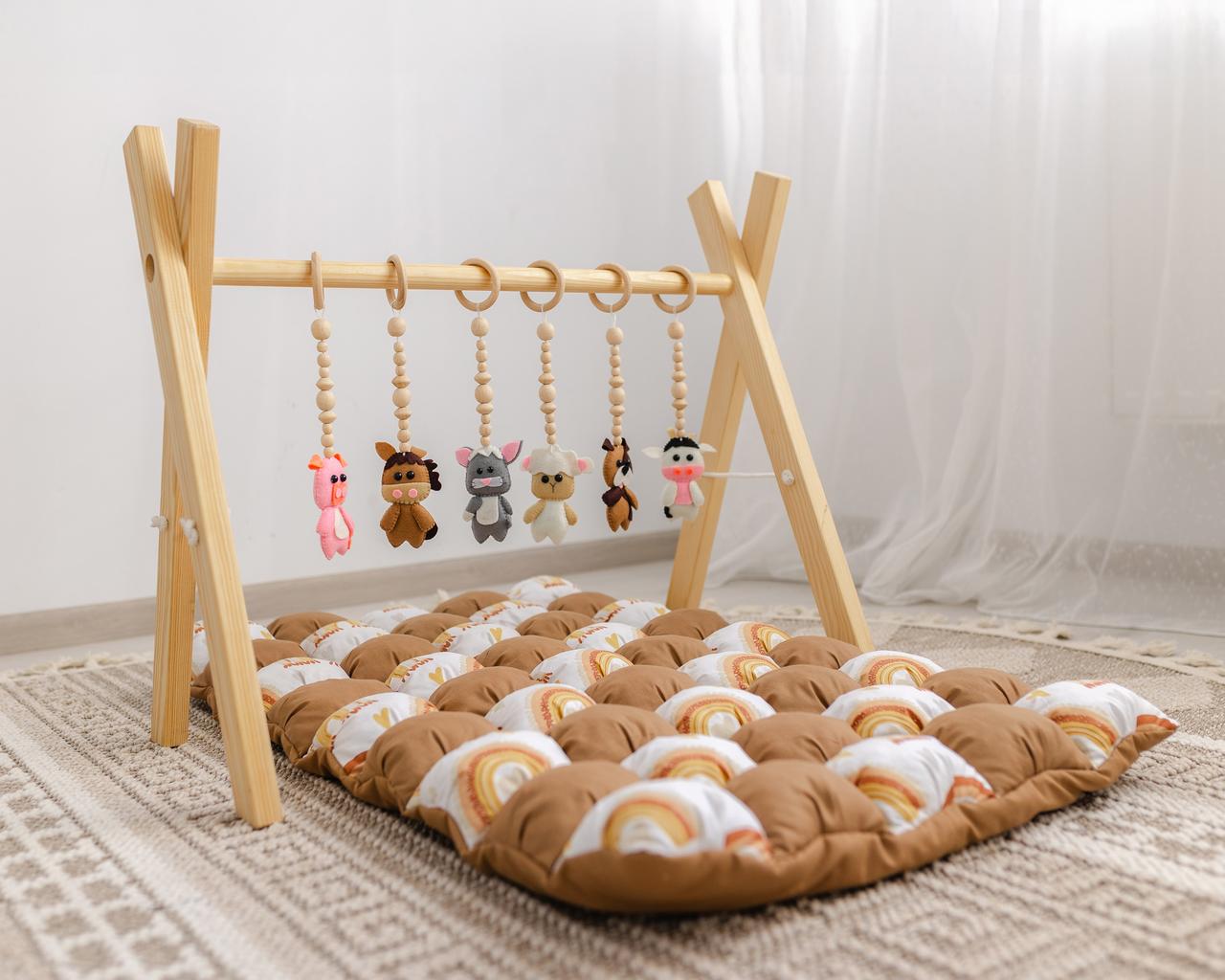 Мобіль дитячий підлоговий Весела ферма з матрациком Rainbow, фото 1