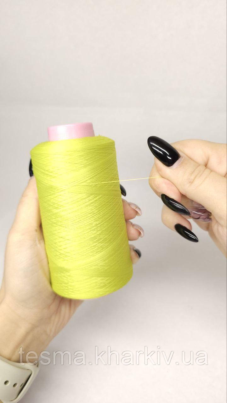 Нитки для оверлока колір "салатовий 52" 5000 м 16.7 tex