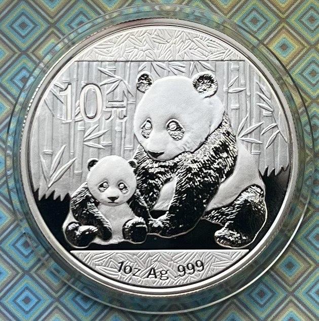 Срібна монета Китаю 10 юань 2012 р. "Панда", фото 1