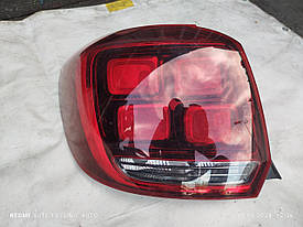 Ліхтар задній лівий Рено Сандеро 2 рестайл б/в