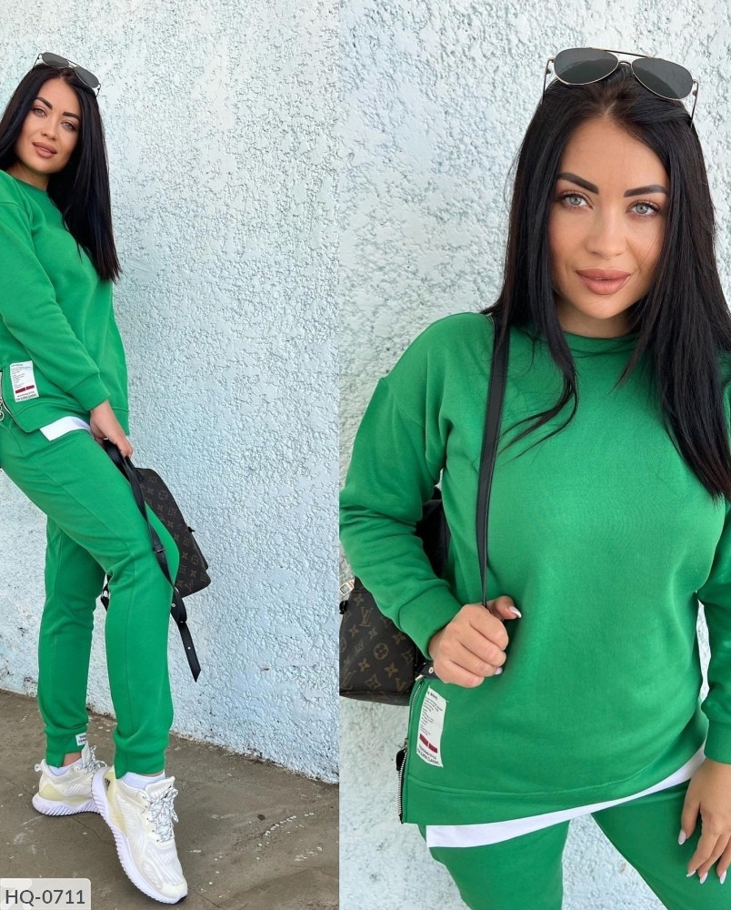 Модний жіночий спортивний костюм із подовженим худі на флісі з білою вставкою імітація двійки арт 383
