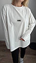 Жіноча кофта лонгслів вільного фасону з написом на грудях (р. 42-46) 6sv3400, фото 3