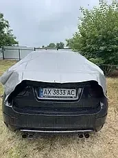 Вот так используются наши тенты плотностью 160 г/м²! Надежная защита вашего автомобиля в любую погоду. Наш тент – это не просто накидка, а полная защита от дождя, снега, пыли и солнца. В любую погоду он сбережет вашу машину в чистоте и убережет от во