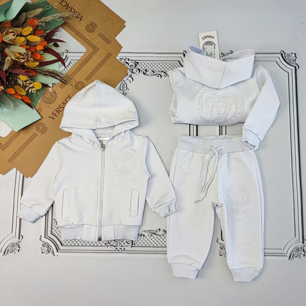 Дитячий білий прогулянковий спортивний костюм Versace, фото 1