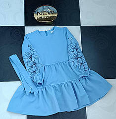 Вишита сукня для дівчаток блакитного кольору з вишитими рукавами та поясом розміри 134, 146, 152