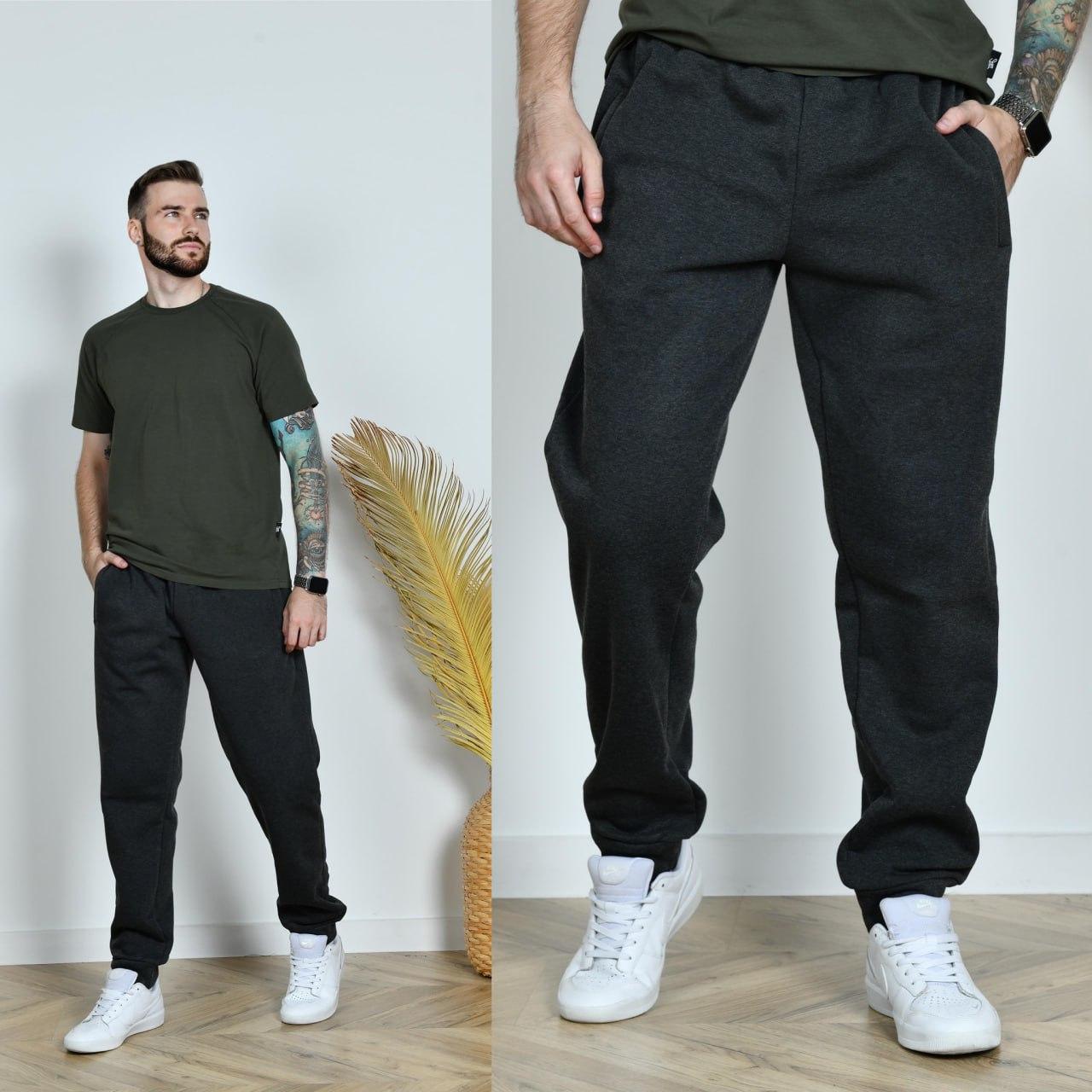 Чоловічі зручні теплі спортивні зимові однотонні штани джогери з начосом, фото 1