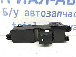 Кнопка склопідйомника Hyundai Tucson TL 1.7 DIESEL D4FD 2015 (б/в)
