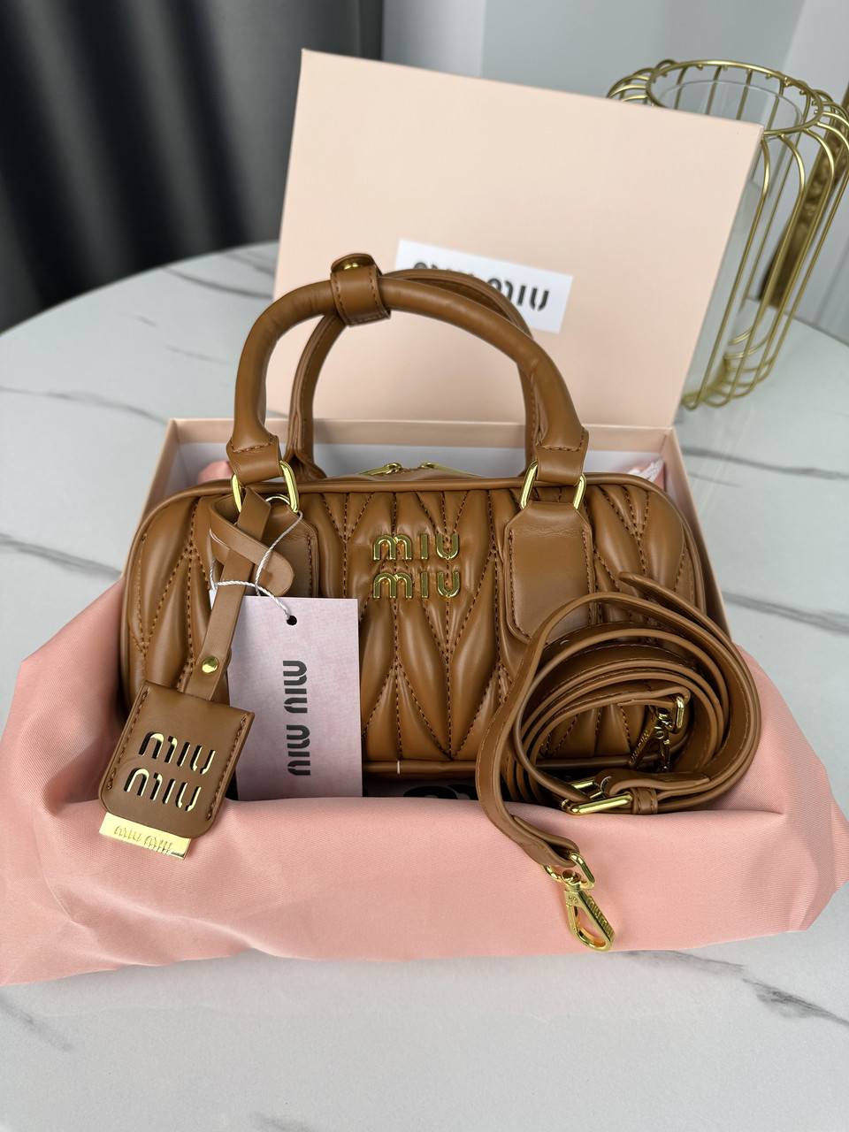 Сумка жіноча Miu Miu Arcadie Matelassé коричневий крос боді Міу, фото 1