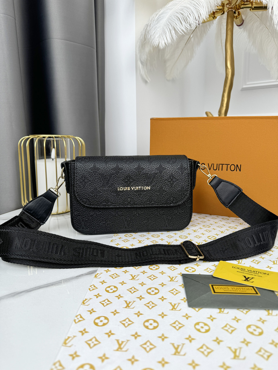 Сумка Louis Vuitton крос-боді чорний стьобаний через плече Луї Вітон, фото 1