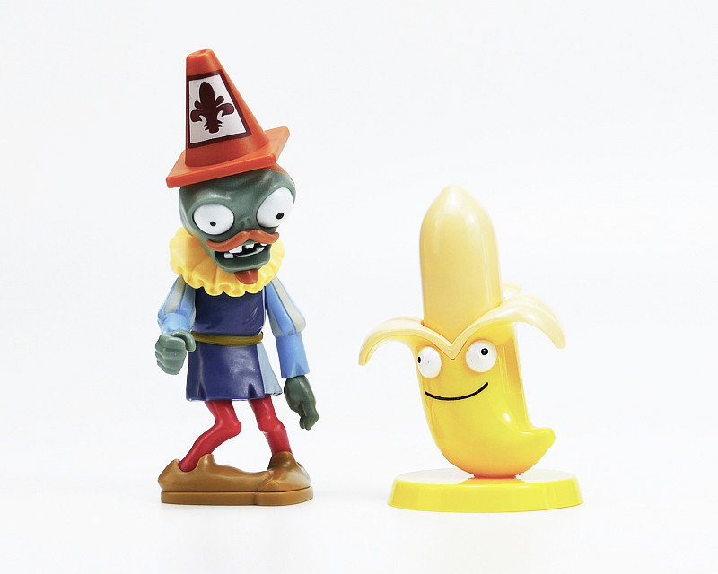 Іграшка Зомбі Мушкетер та Бананомет Рослини проти Зомбі Ігровий Набір Plants vs Zombies (01064), фото 1