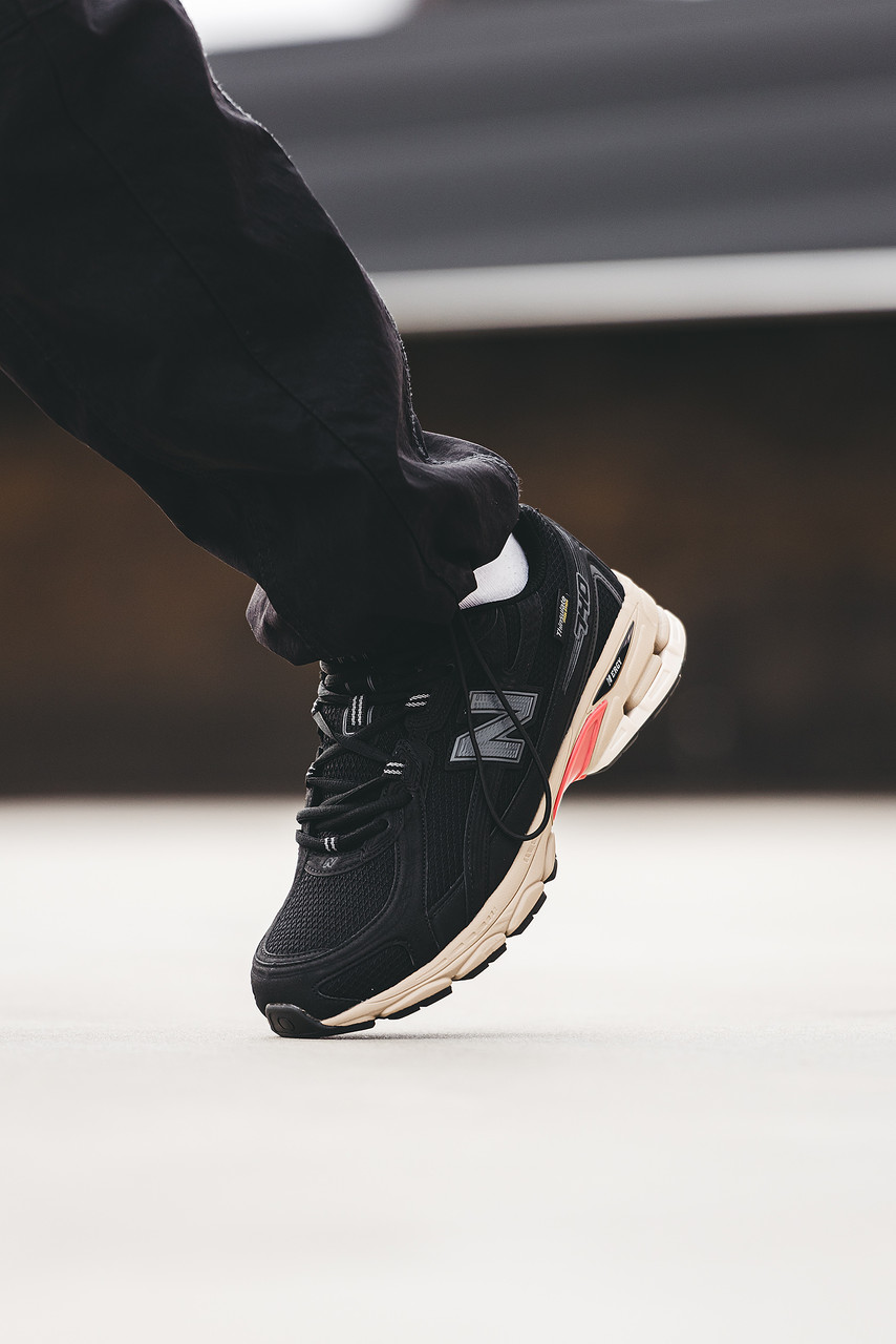Зимові Чоловічі Кросівки New Balance 740 Thinsulate Black Beige Termo Gore-Tex | чорні з бежевим, водостійкі, утеплені, 41-45