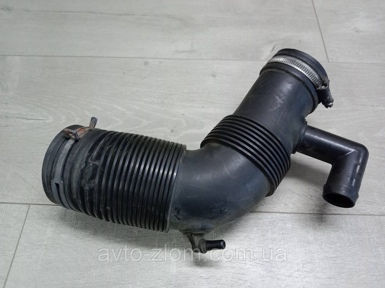 Патрубок повітряного фільтра Volkswagen Polo 6R, Skoda Fabia 2 1.6tdi. Поло, Фабія. 6R0129654C., фото 1