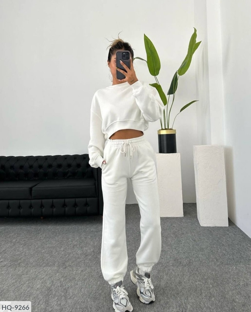 Костюм спортивний прогулянковий жіночий модний укорочена кофта та високі штани тринитка на флісі арт 1154