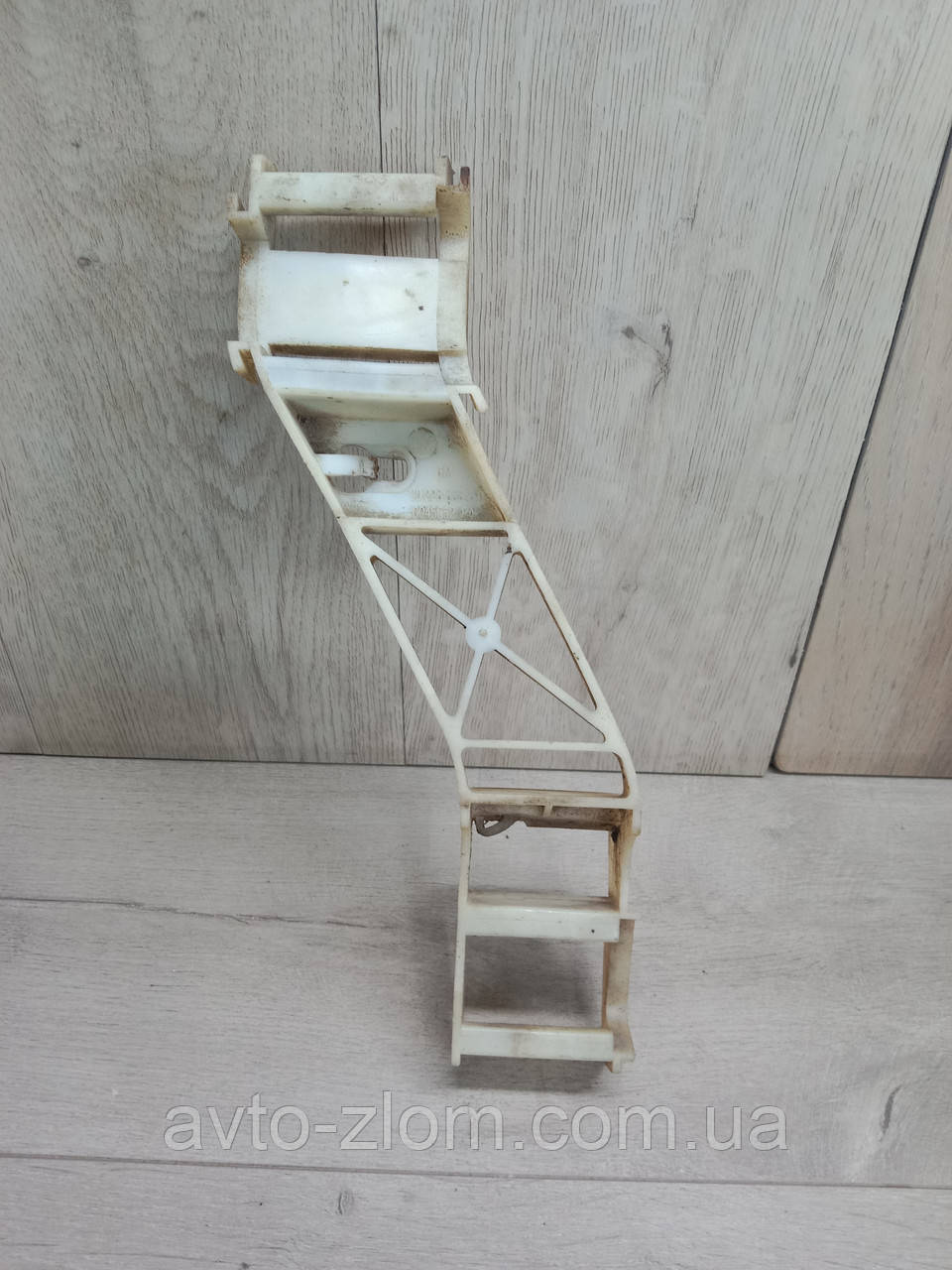 Кронштейн, що спрямовує заднього бампера Opel Vectra A, Опель Вектра А. Лівий 90228858., фото 1