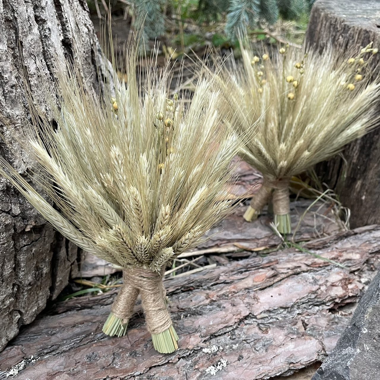 Різдвяний Дідух 15 см — натуральний декор із колосся, льону та сухоцвітів
