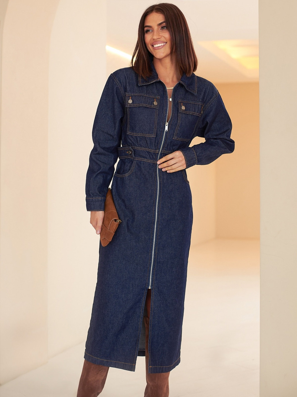 Джинсова сукня сорочка довга з довгим рукавом на блискавці темно синя, фото 1