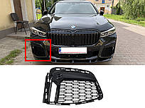 Решітки в бампер RH ( M-Paket ) на BMW 7 Series G11 / G12 2019-2023 року