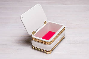 Коробочка для прикрас із позолотою "Gold&white" ecoWalnut