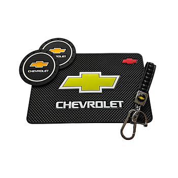 Комплект Chevrolet Брелок та килимки в авто.