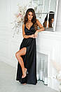 Вечірня чорна атласна сукня максі з розрізом, фото 7