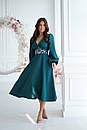 Жіноча зелена сукня міді з вишивкою, фото 4