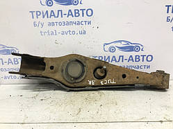 Важіль задньої підвіски нижній поперечний (під пружину) Hyundai Tucson TL 1.7 DIESEL D4FD 2015 (б/в)