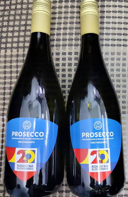 ぺこ Заказать Шампанское (вино) белое Valdobbiadene Prosecco Valdo 750