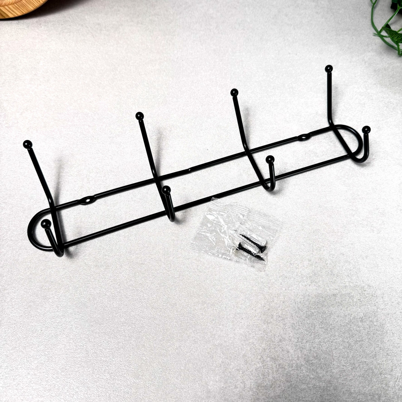 Вішалка на 4 гачки 31 см Чорна Фенікс (KD-04 74204)